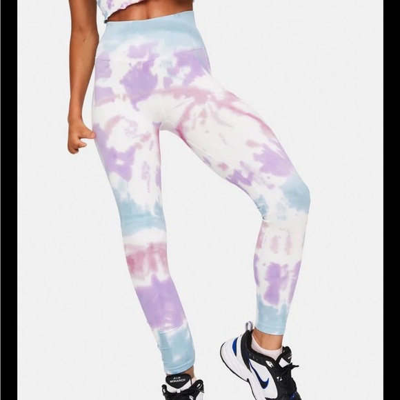 SPIRITUAL GANGSTER PASTEL SWIRL TIE DYE LOVE SCULPT SEAMLESS LEGGINGS - Picture 1 of 5